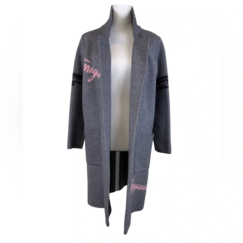 FERRAGAMO WOOL CARDIGAN IN GRAY WITH PINK AND BLACK SIGNATURE LOGOS - Picture 2 of 7